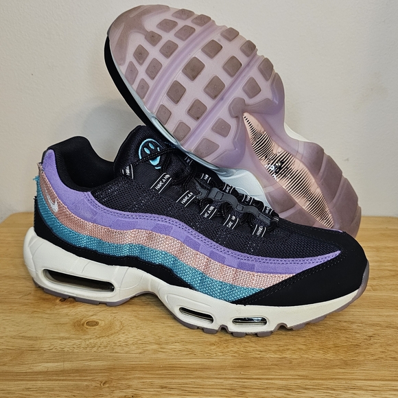 Nike Air Max 95 Black with Purple and Teal Pre Owned With Box